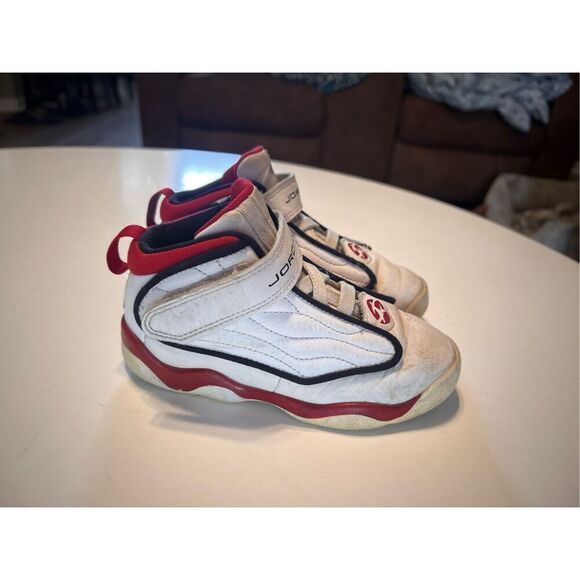 Jordan Toddler Size 10C Pro Strong Sneakers White Black Red Sporty Basketball - Picture 3 of 13